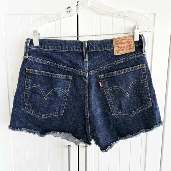 LEVI'S 501 Dark Wash Cut-Off High Rise Jean Shorts size 30 - Picture 4 of 12
